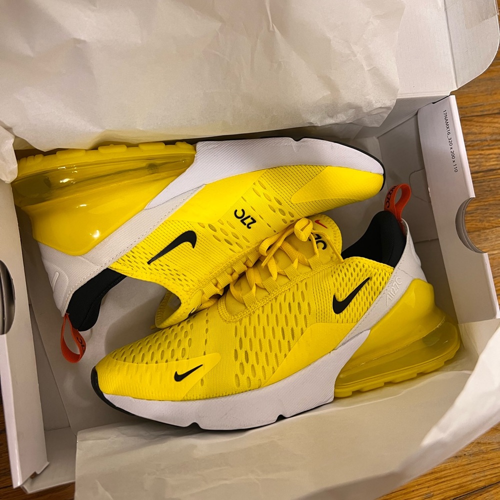 Nike W Air Max 270